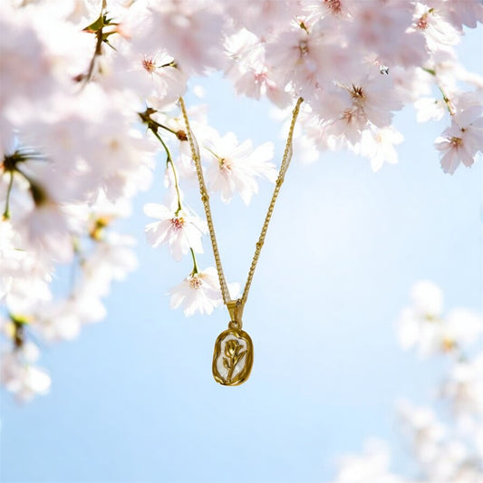 Gold Floral Pendant Necklace
