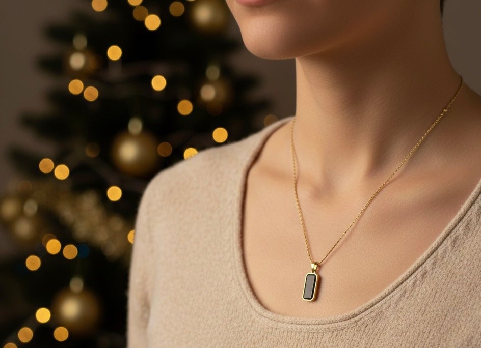 Gold Reversible Pendant Necklace