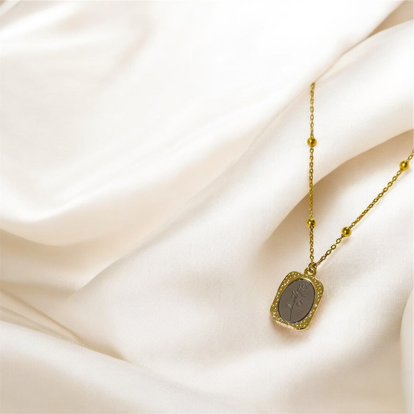 Gold Stainless Steel Pendant Necklace – Waterproof, Anti Tarnish, Beaded Chain