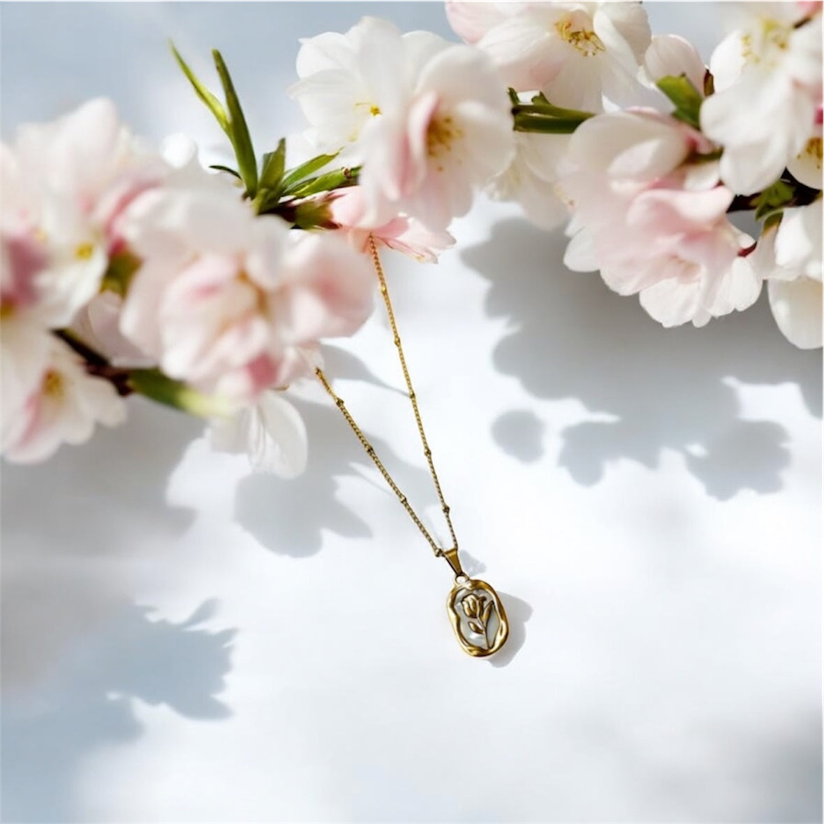 Gold Floral Pendant Necklace